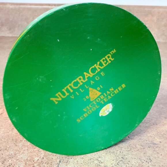 Nutcracker Village School Teacher Figurine Wooden VTG 2001 Christmas Holiday Dec - Picture 7 of 9